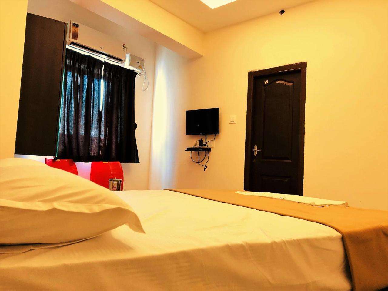 Cosmo Lodge Mangalore Exterior photo